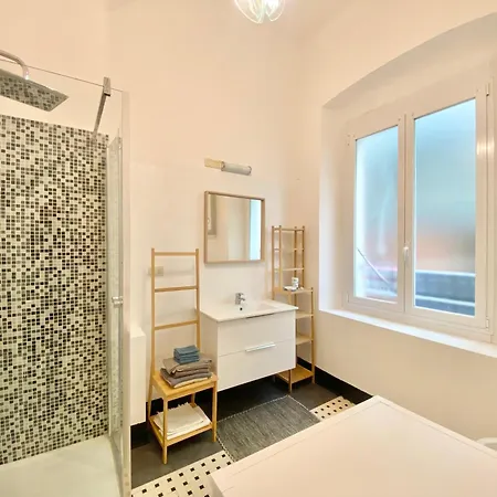 Casa Marinella Nel Centro Storico Con Ascensore Apartamento