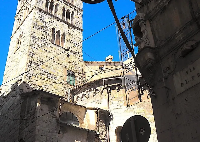 Casa Marinella Nel Centro Storico Con Ascensore Lägenhet